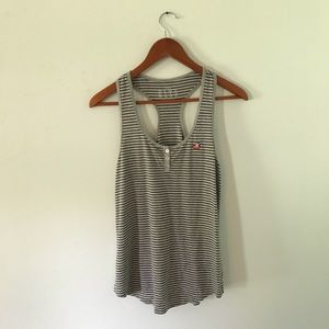 “When pigs fly” tank top from GLMRKLLS